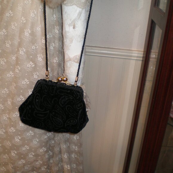 Vintage Crushed Black Velvet Crossbody Bag Evening Purse Pristeen Cond. - Picture 1 of 6